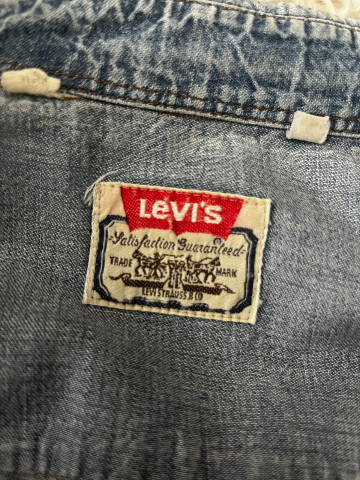 Vintage 70s (1973) Levi's Snap Long Sleeve Denim Shirt Size Men L White Tab