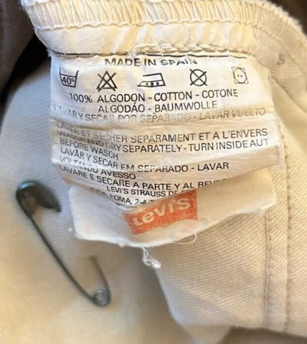 Vintage Levis Jeans Denim Gray Men Size 35x34 Button Fly Made in Spain