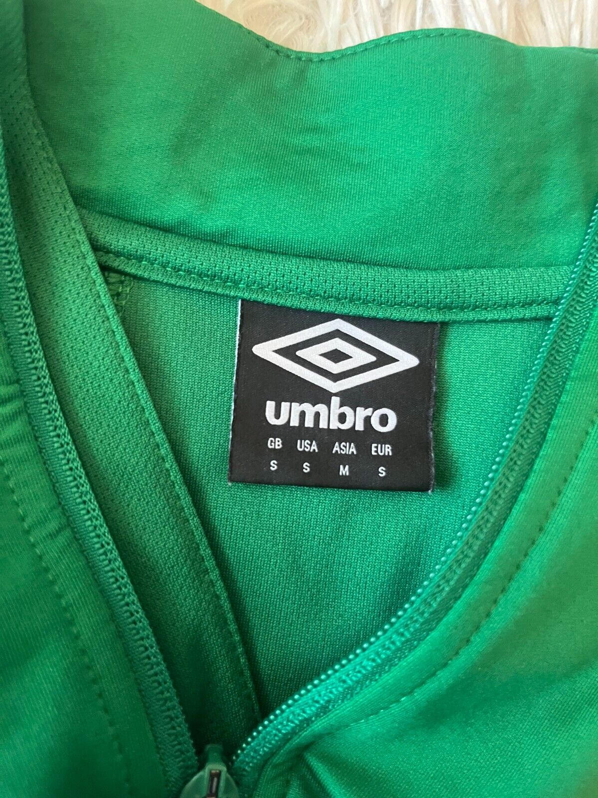 Ireland Training Presentation Long Sleeve Shirt Jersey 1/4 Zip Umbro Men Size S