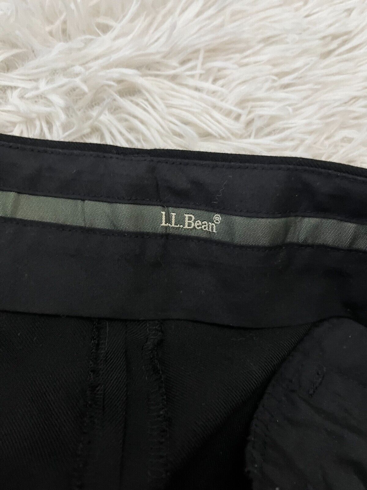 LL Bean Classic Fit 100% Wool Black Pants Trousers Mens 44W Straight Leg
