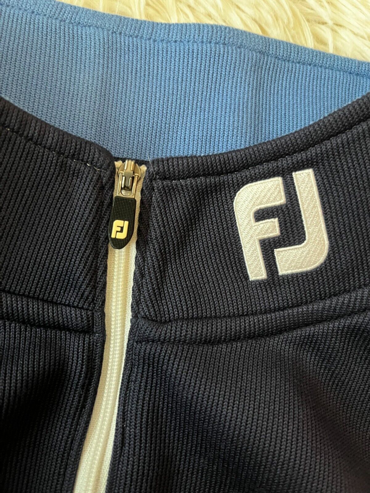FootJoy Jacket Men Size L Black Sport Athletic Fit 1/4 Quarter Zip Golf Logo