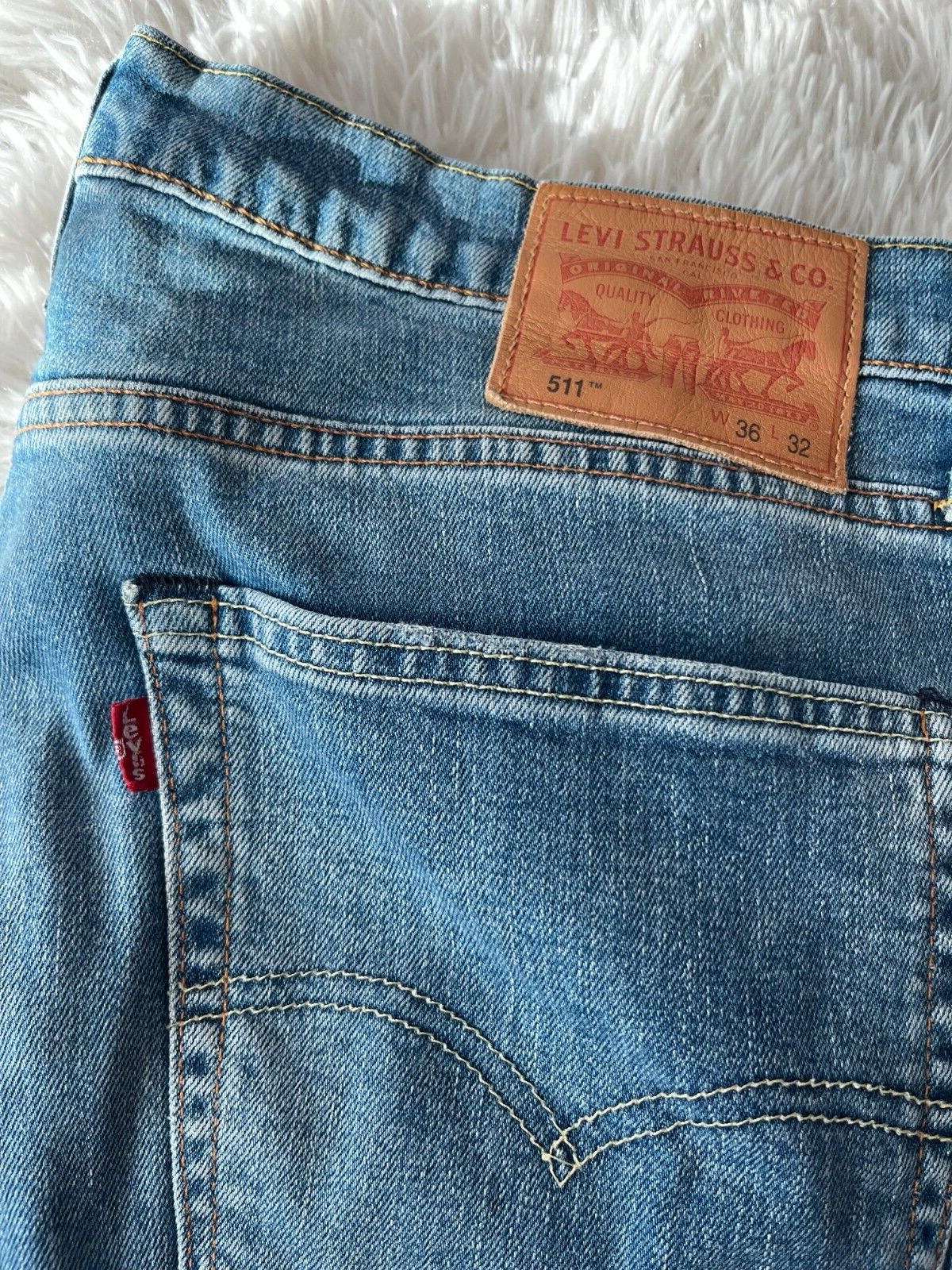Levis 511 Blue Jeans Mens 36x32 Slim Fit Straight Leg Denim Red Tab
