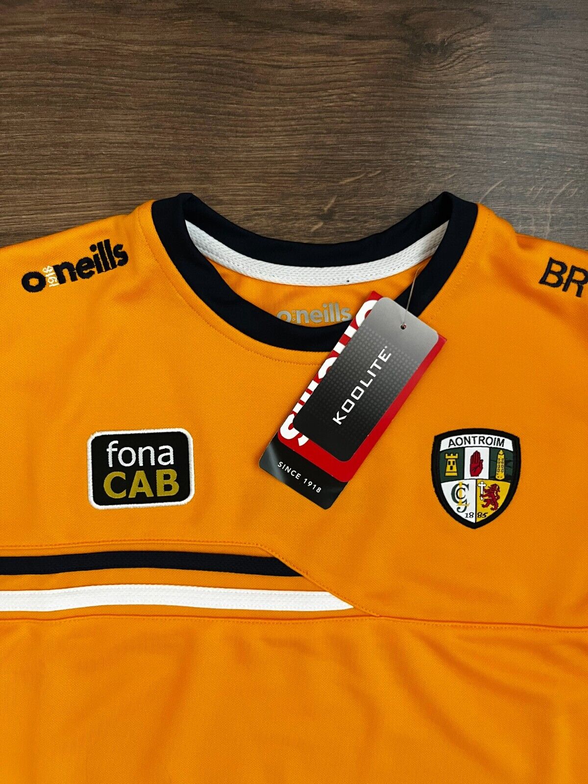 BNWT Antrim Aontroim GAA Gealic Football Shirt Jersey Trikot O'Neills Size Men M