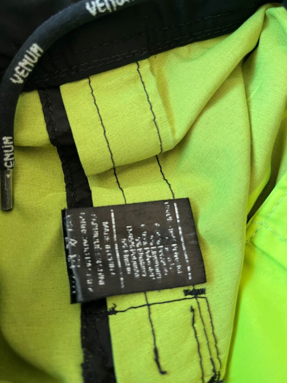 Venum Shorts MMA Muay Thai Boxing Martial Arts UFC Drawstring Men Size S