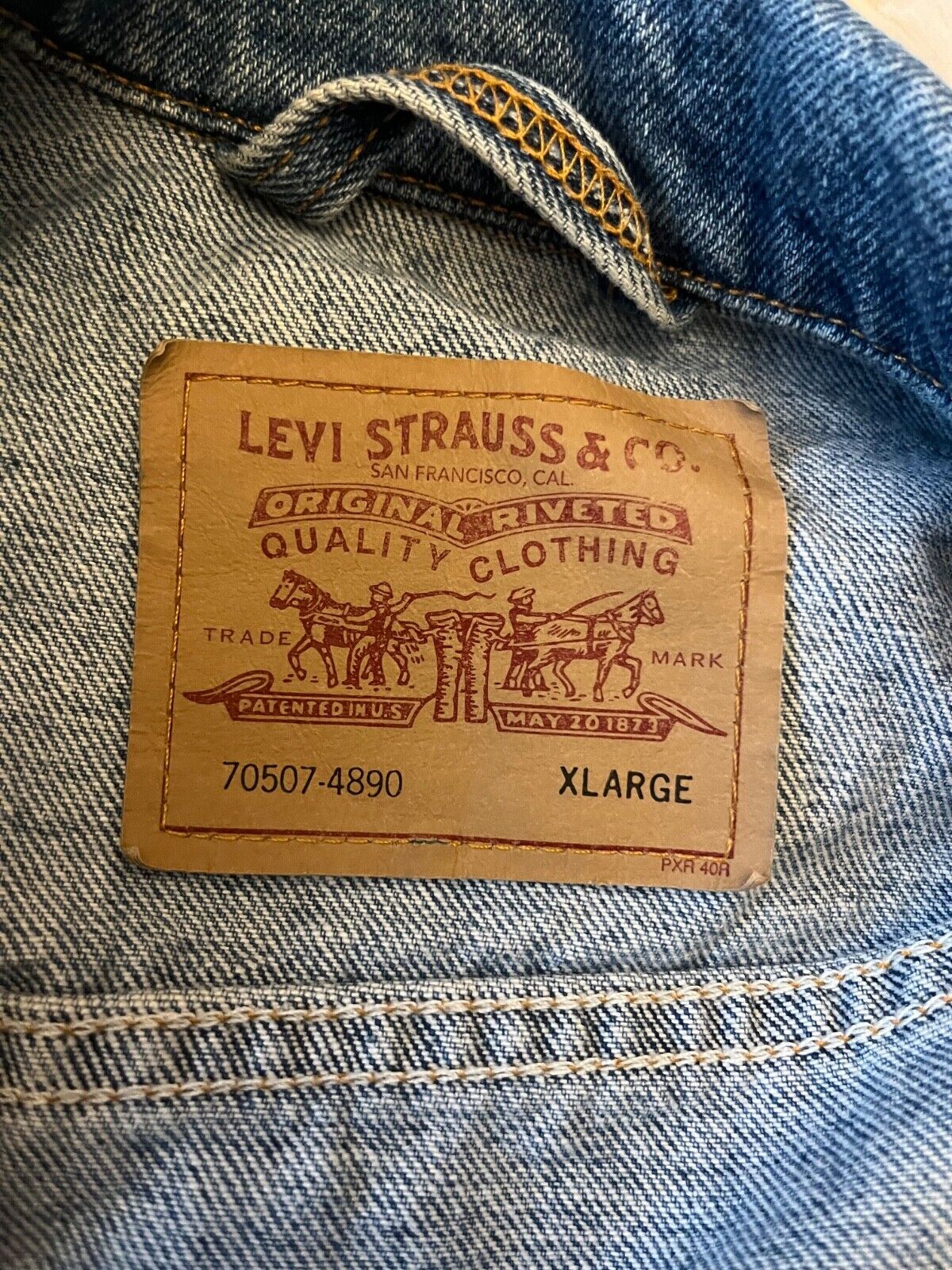 Vintage Levis Denim Jacket Trucker 70507 4890 Blue Men Size XL Made in USA