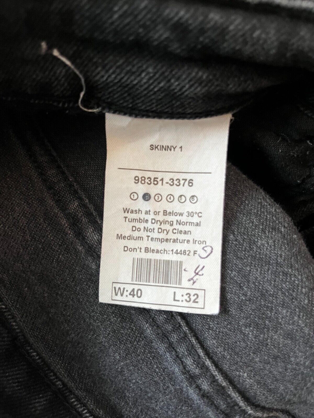 Rare Mastermind Japan Black Jeans Men 40x32 Skinny Fit Distressed Denim